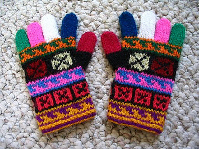Guatemalan Gloves