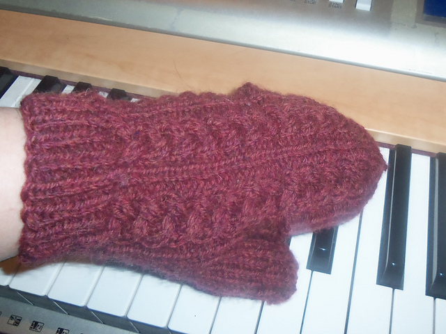 Treble Braided Convertible Mitts