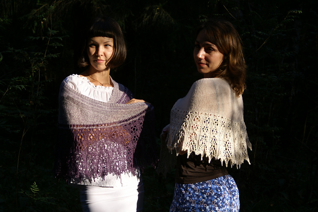 Bells Shawlette