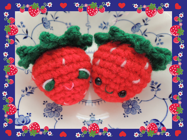 Strawberry Finger Puppet