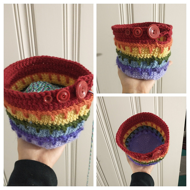 Spikes Around Yarn Bowl