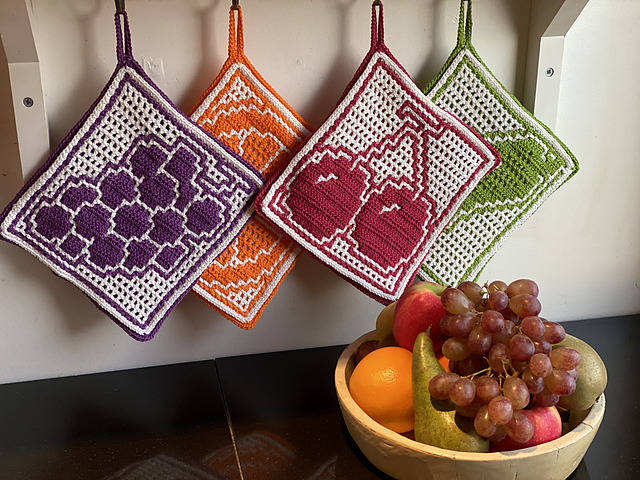 Astrid's 4 Fruit potholders