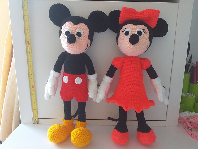 Minnie & Mickey Mouse