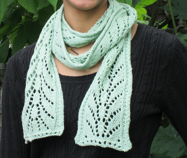 Fountains and Cables Scarf