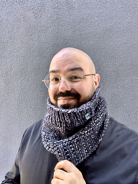 GRAY COWL