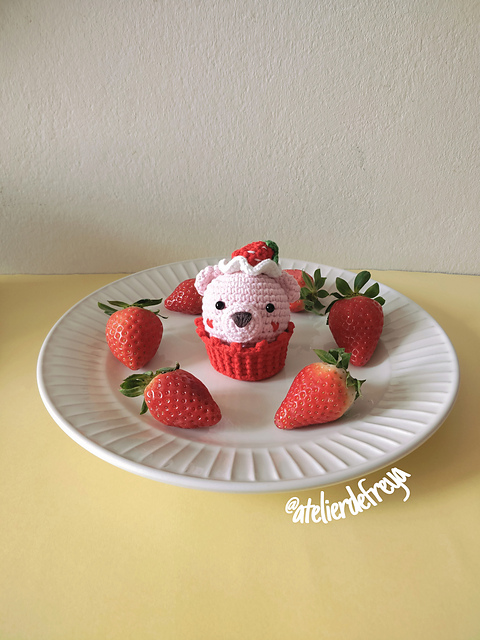 St. Valentine's Bear Cupcake