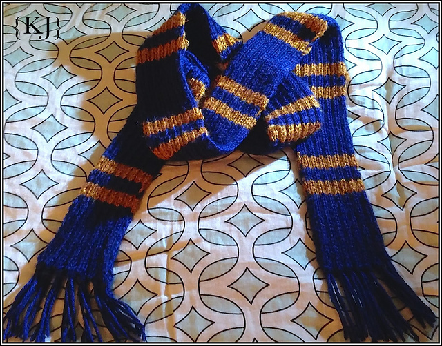 Ravelry: Hogwarts Scarf pattern by Athena Minerva