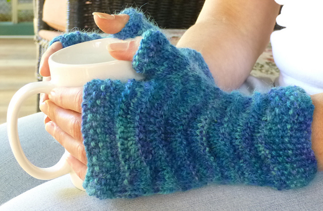 Ocean Wave Mitts