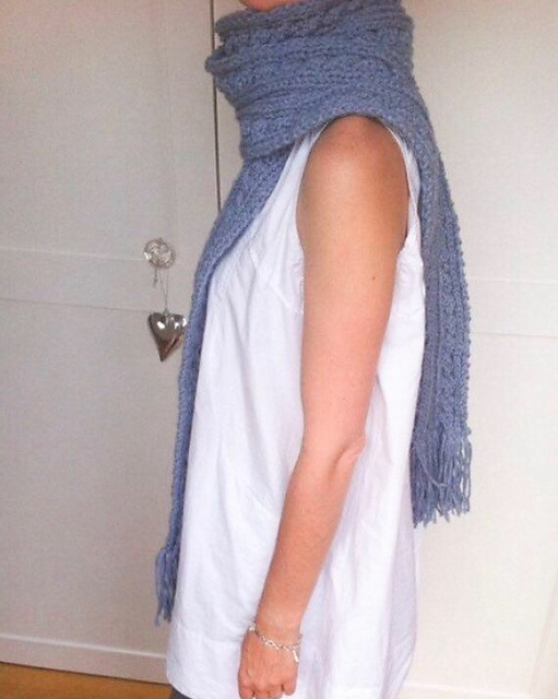 Giant Cable Scarf