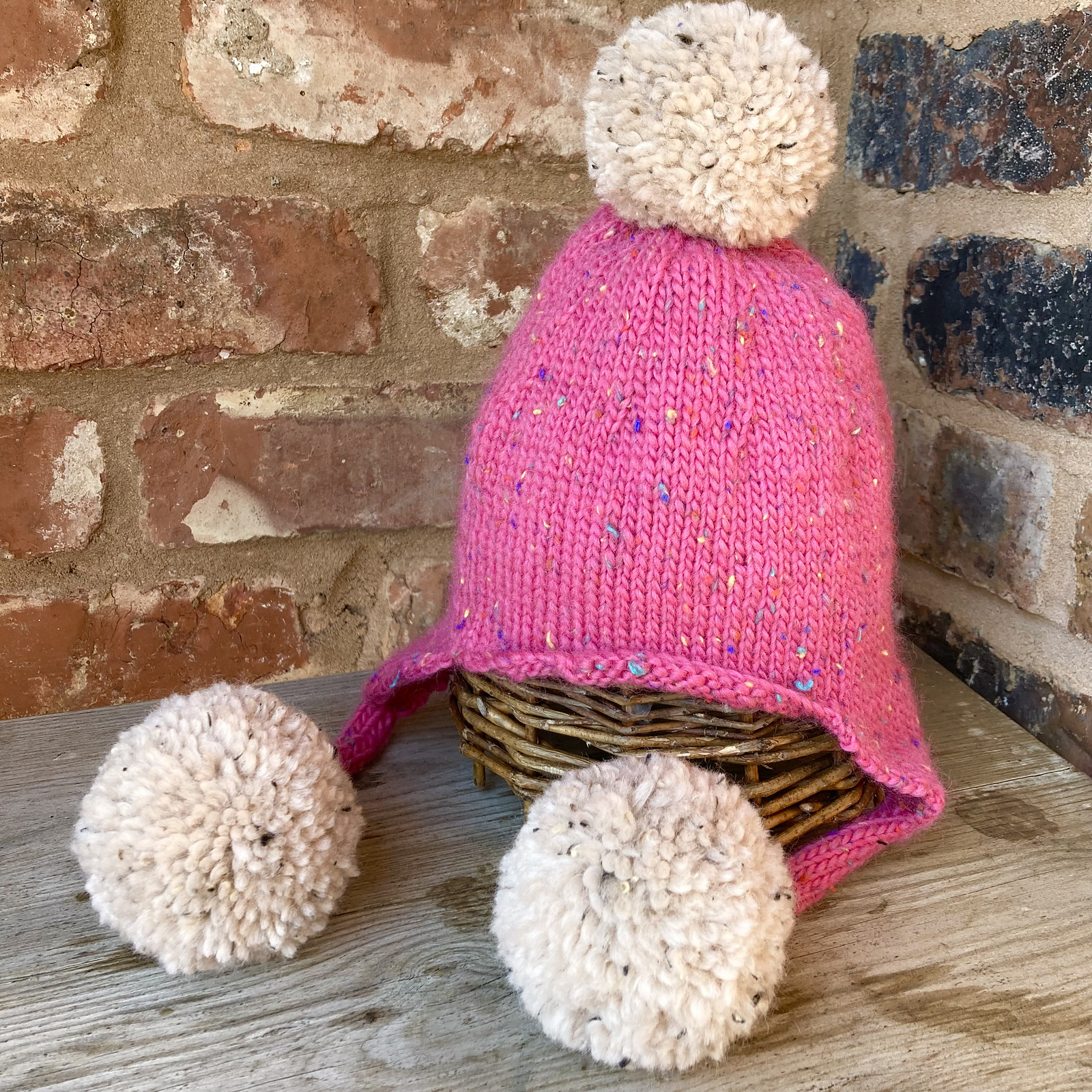 cappello con i ferri circolari