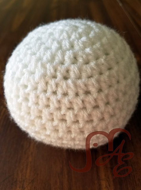 Ravelry: Simple Ball pattern by Erin Shirley