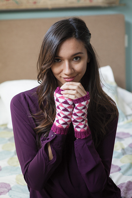 Triangle Mitts