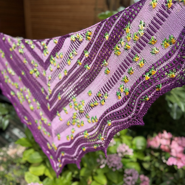 The Scatterlight Shawl