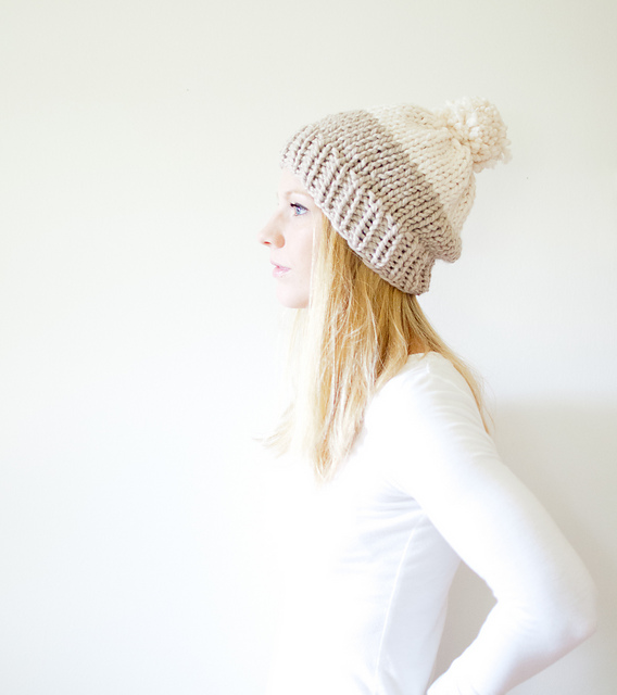 simple color blocked beanie