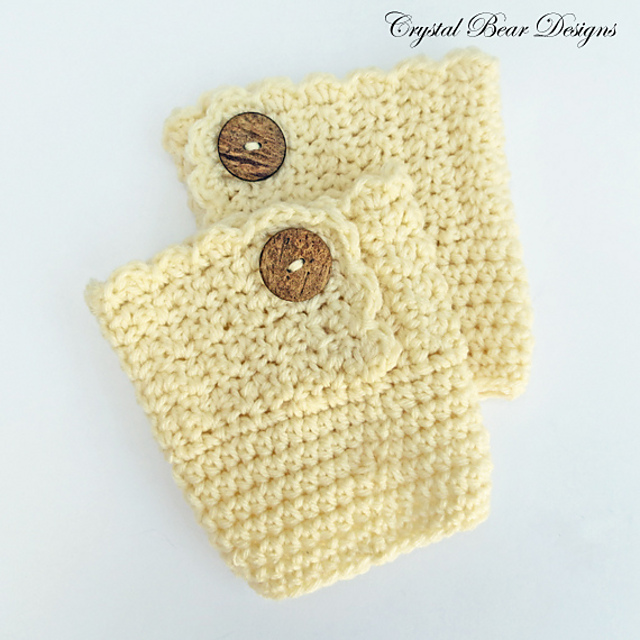 Ravelry: Button-Up Boot Cuffs pattern by Bernadette Prokopetz