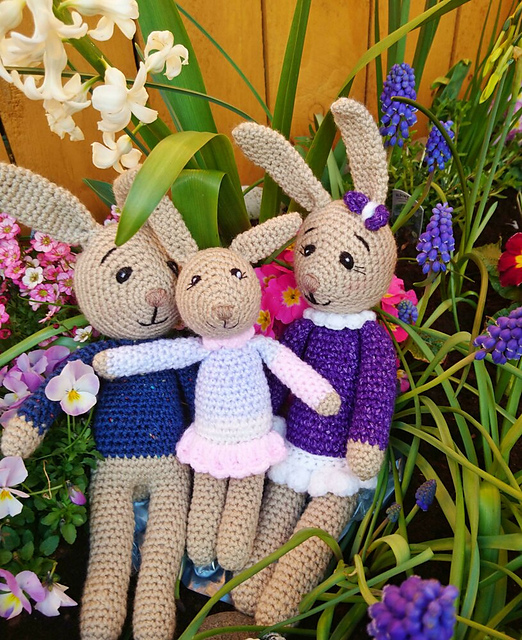 Ravelry: Rabbit Family pattern by Donna Browne