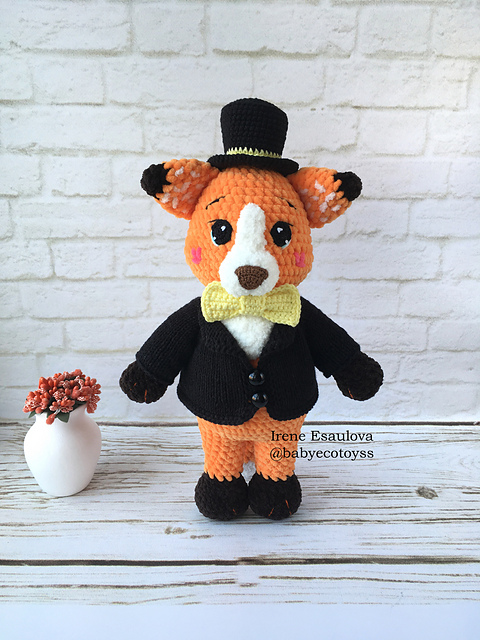 Crochet and Knit Clothes for Fox Ferdy