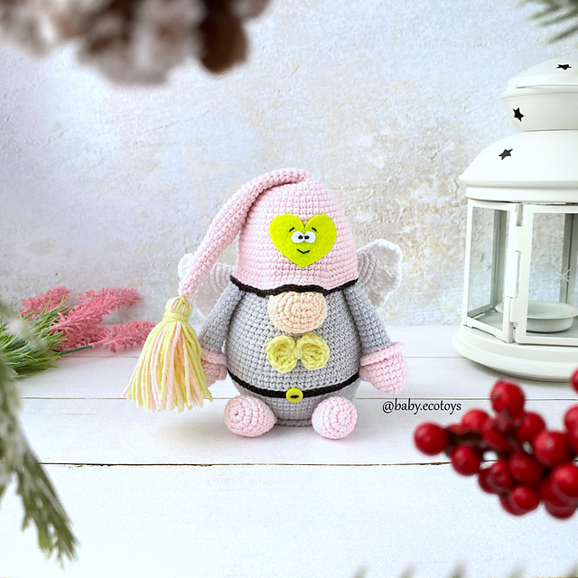 Amigurumi Crochet Sleepy Gnome