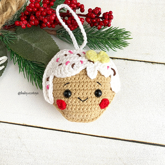 Amigurumi Christmas ornament Gingerbread
