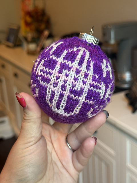 HUNTR Ornament