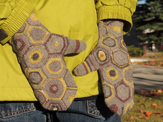 Hexagon mitts