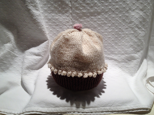 Garter Brim Cupcake Hat