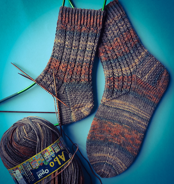 Socke Nr. 5 Aggertalblume