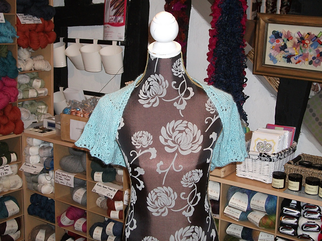 Anemone Shrug & Shawl