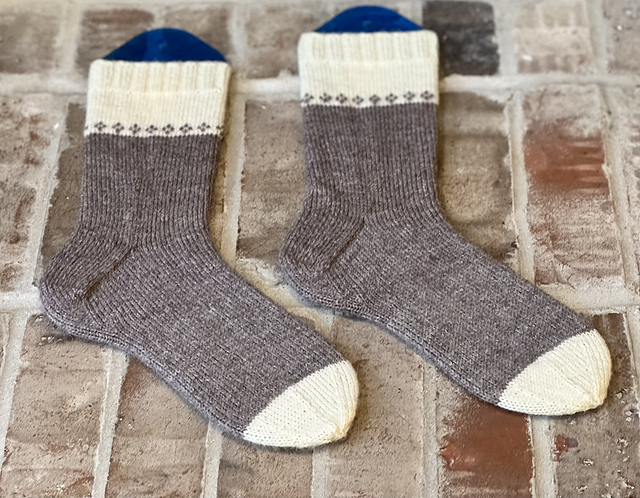 Ravelry: BandytKnits' Welsh Socks with a Double Gusset Heel