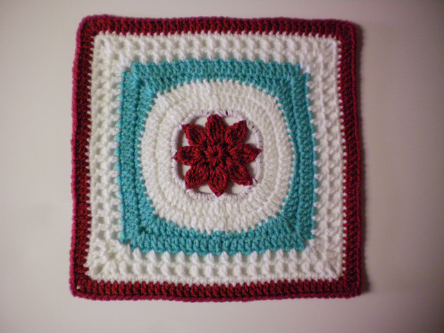 Cameo Flower Afghan Square