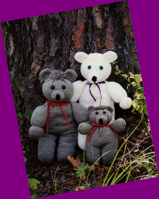 Curly the Bear for Machine Knitting