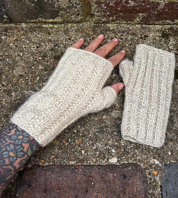 MoJo Mitts