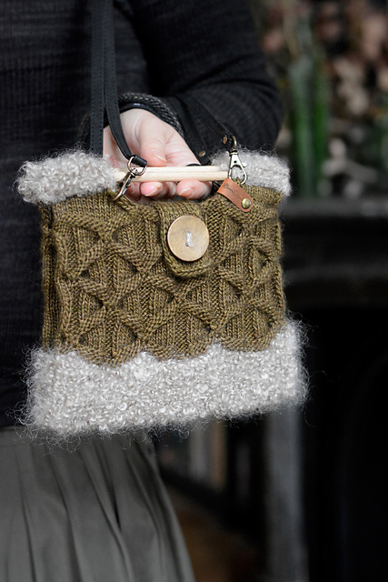 Ravelry: BAGGU Pouch N°4 pattern by Beatrice Mase