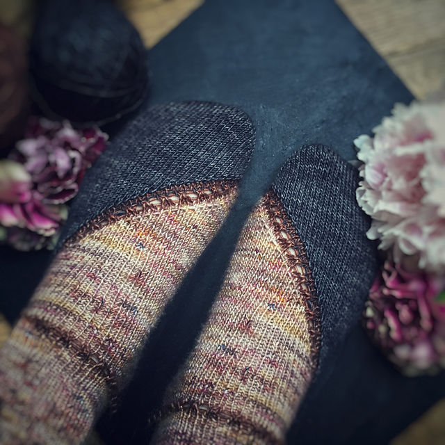 PINKU Socks