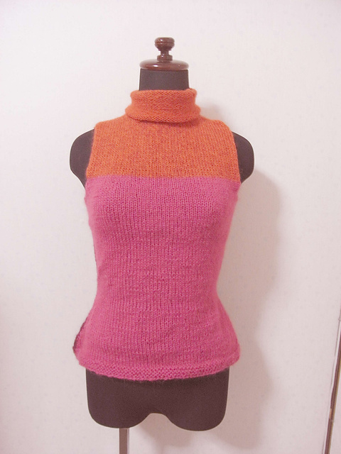 Sleeveless Pullover （ノースリーブのセーター）