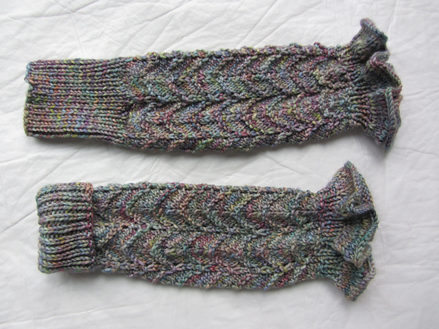Chevron Lace Legwarmers