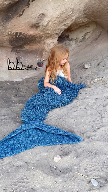 Mermaid Blanket with Loops