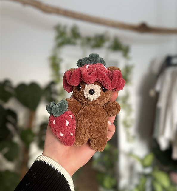 Straw'bear'y