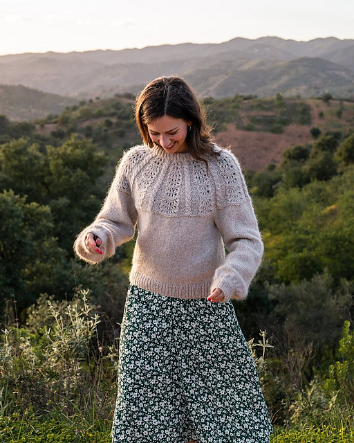 Ravelry: Ivy Sweater pattern by Veronika Lindberg