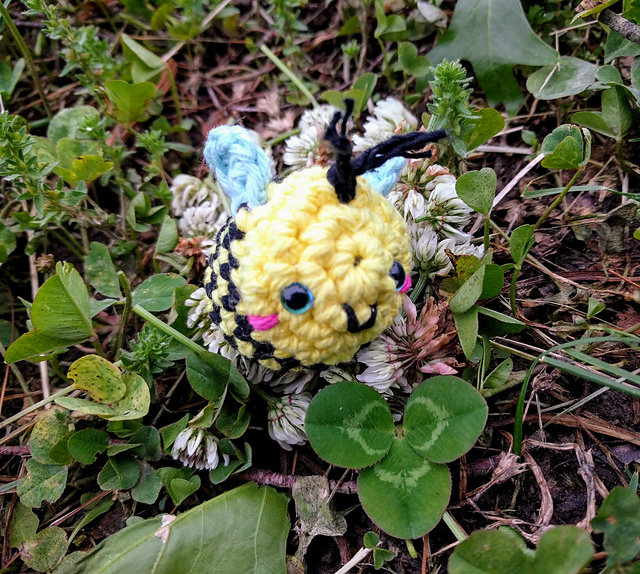 Itty Bitty Bumble Bee