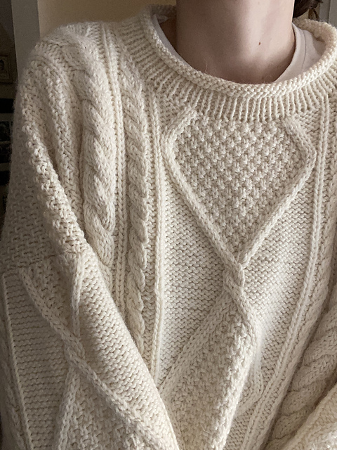 Ravelry: Rory Gilmore Sweater pattern by Gia