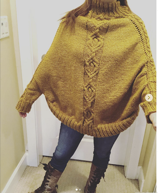 #19 XOXO Curvy Swoncho