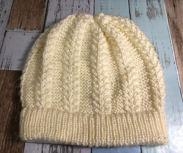 #34 Feather Cable Hat