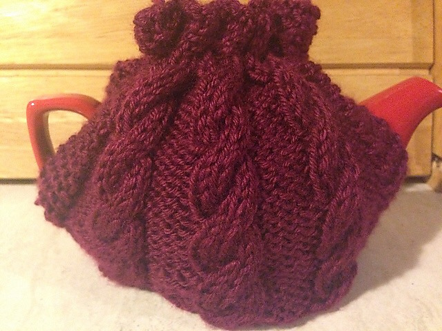 Cabled Tea Cozy