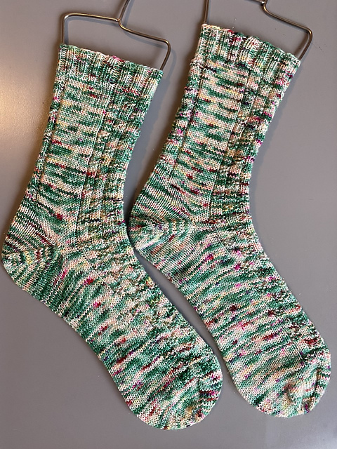 Holly Crown Socks