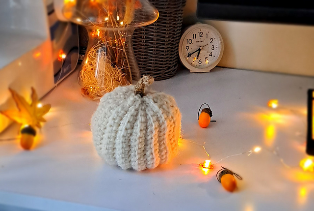 Crochet pumpkin