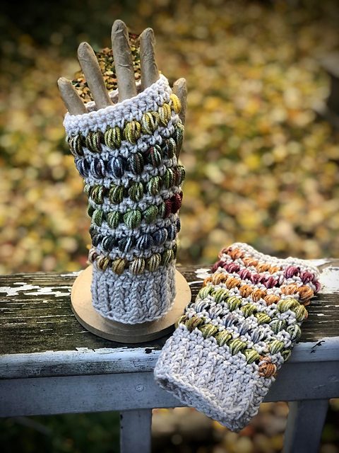 Petrichor Puff Fingerless Gloves