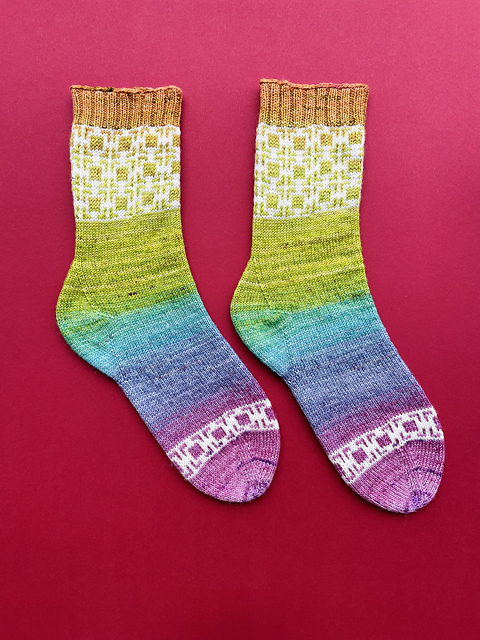 ICON LINES SOCKS