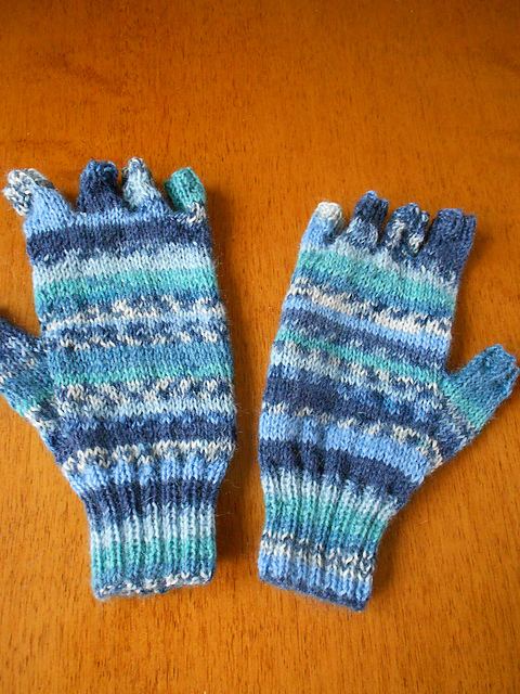 Plain Gloves