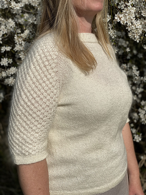 The Daisy Tee